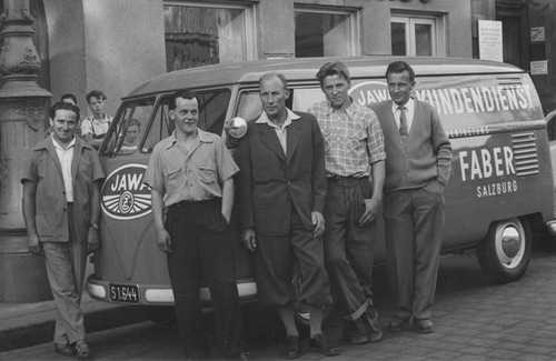 Bild zu 1948 - Formation of the company